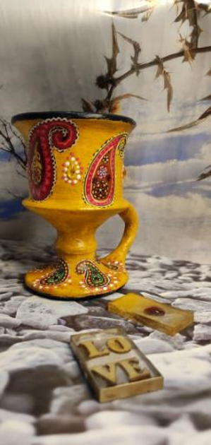 Picture of Chimneys decorated with cloves