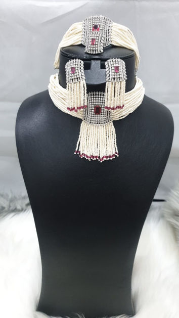 Picture of Lulu khinaquh with pink beads