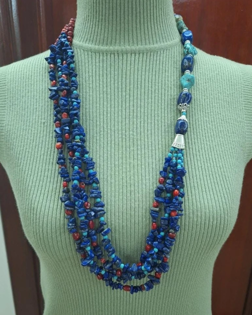 Picture of  Garnet stone necklace
