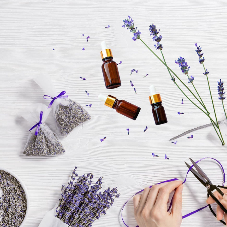 Picture of Lavender bag + natural essential oil with the scent of dried flowers
