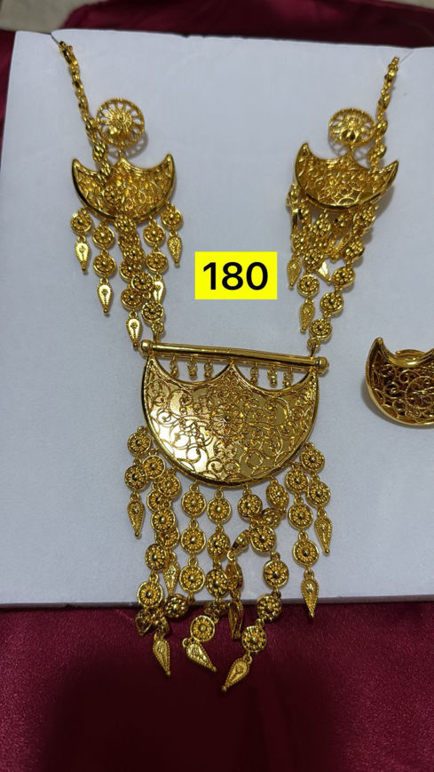 Picture of Gold Set 9
