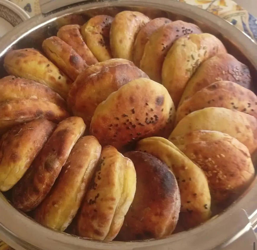 100