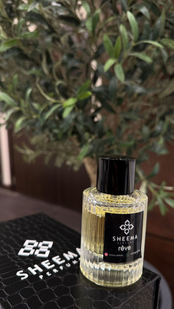 Picture of Rêve Perfume