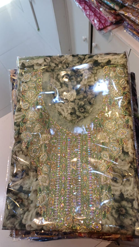 Picture of Soft piece with flowers