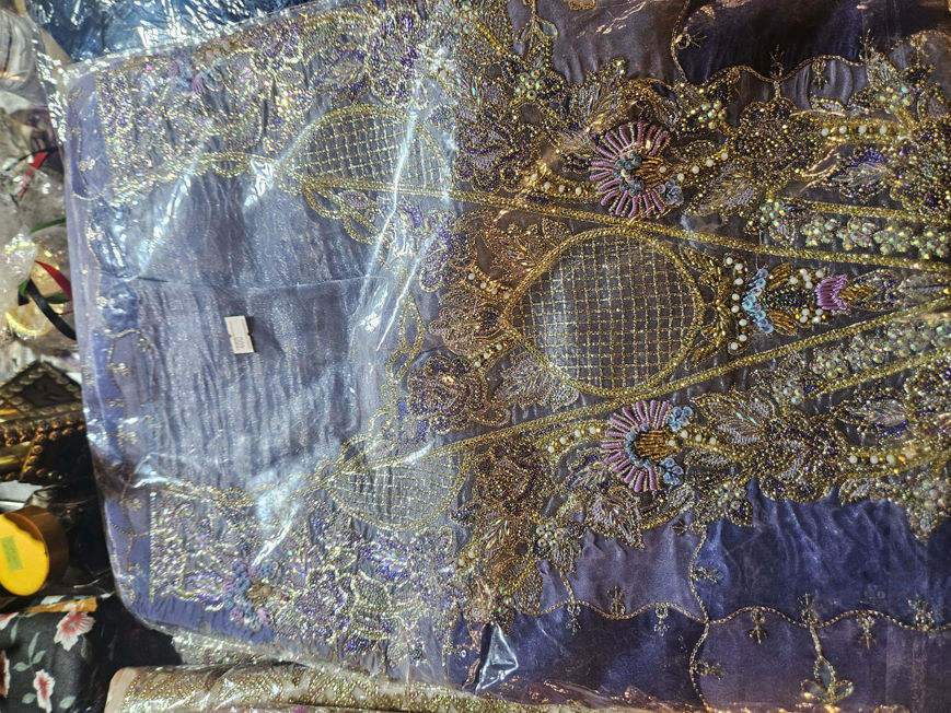 Picture of Cut piece with clove 11