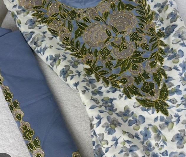 Picture of Silk pieces with cloves 1