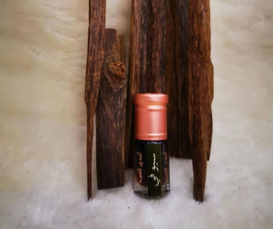 Picture of A quarter of a doll of oil is aged for 40 years