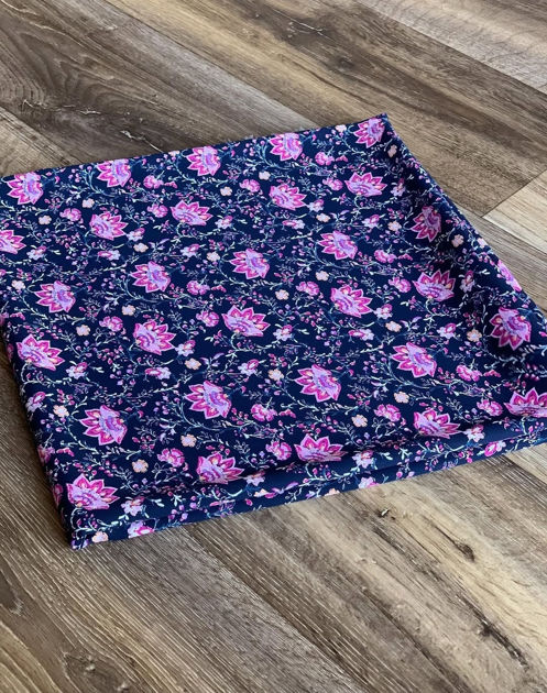 Picture of Soft cotton swab in various colors