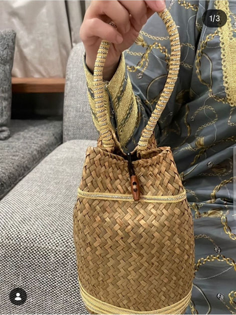 Picture of Golden basin bag