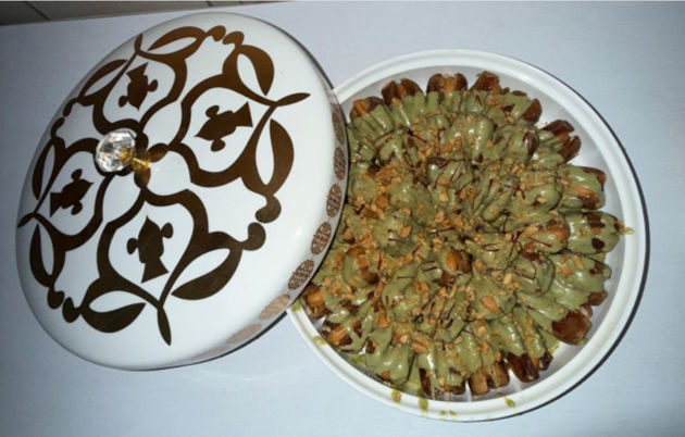 Picture of Premium dates with pesticio and almonds