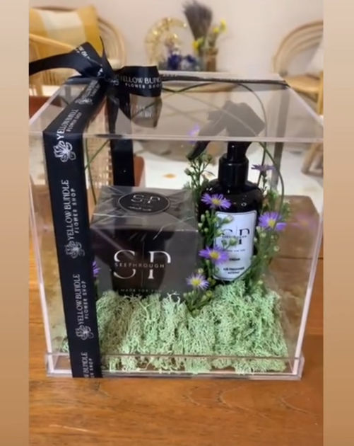 Picture of A gift from smoke with body spray