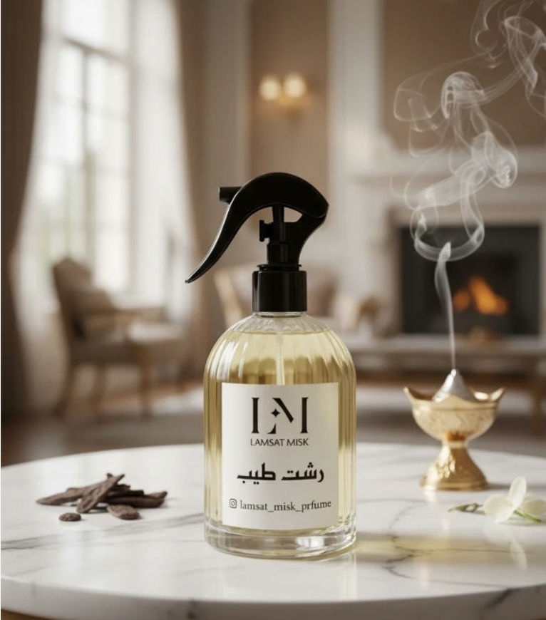 Picture of A pinch of oriental perfume.