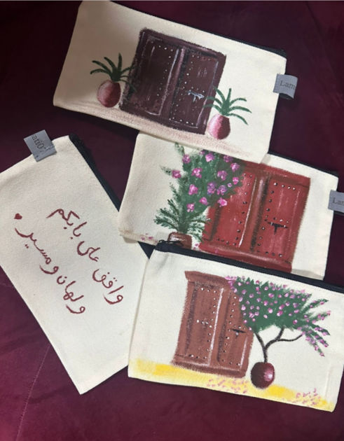 Picture of Clipboard drawing on canvas old door 