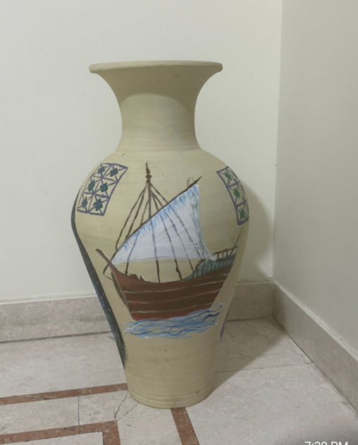 Picture of Jar with a Ship's Heritage Drawing