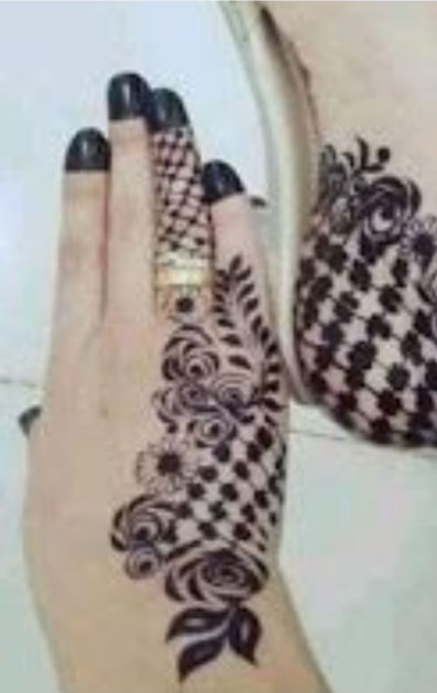 Picture of Sudanese Henna Grid Drawing