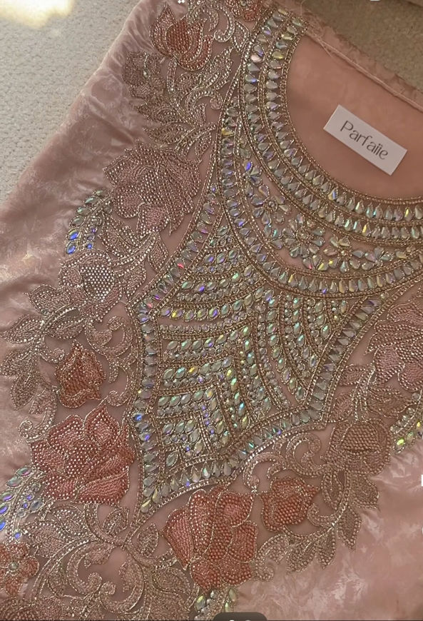 Picture of Arabic mouse with lobes