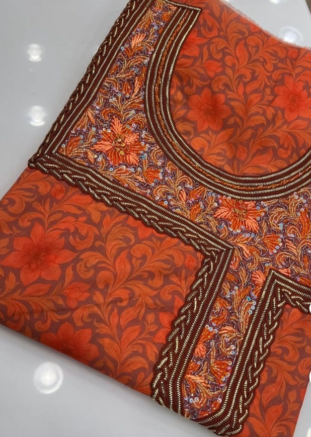 Picture of Cut with tli and orange cloves