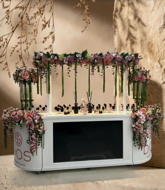 Picture of طاولة عطور الحفلات