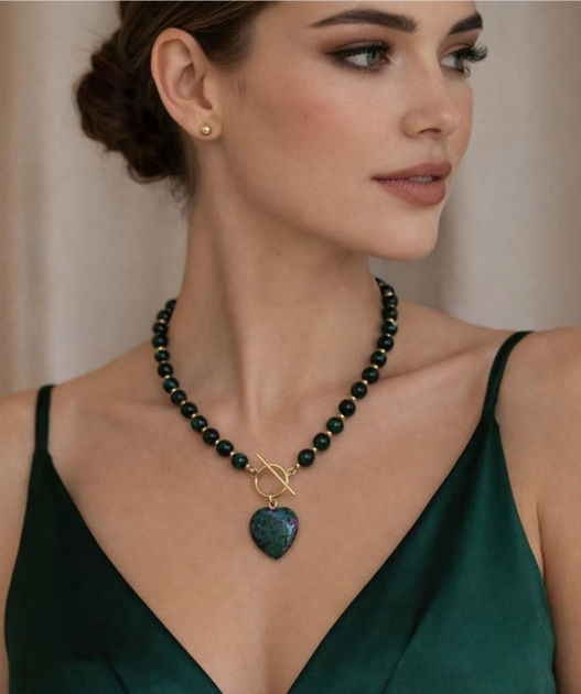 Picture of Green heart necklace