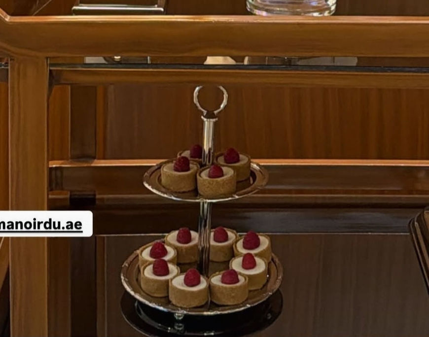 Picture of 30 cupcakes