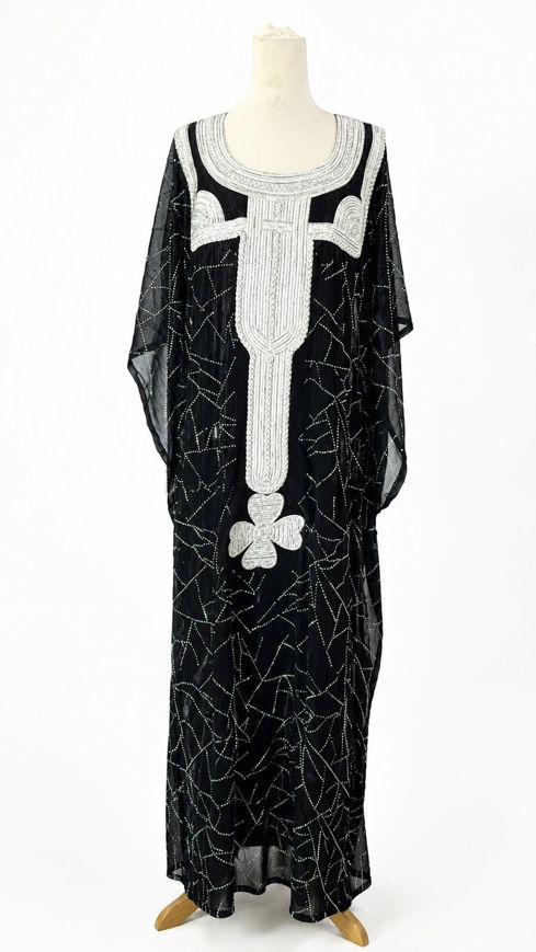 Picture of Royal Black Balloon Gown and Condora