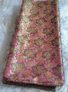 Picture of Soft silk in white red