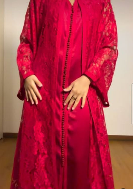 Picture of Red dress of Morocco