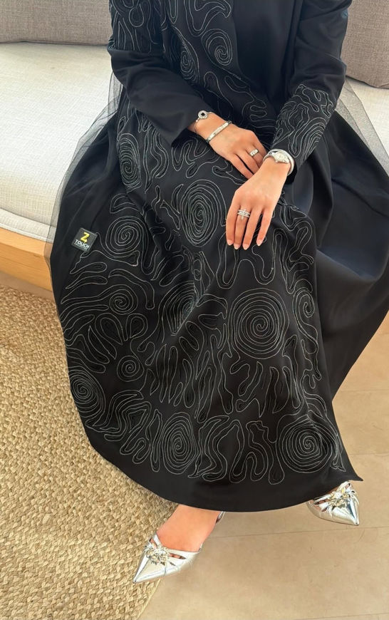 Picture of Crepe Abaya with Tor