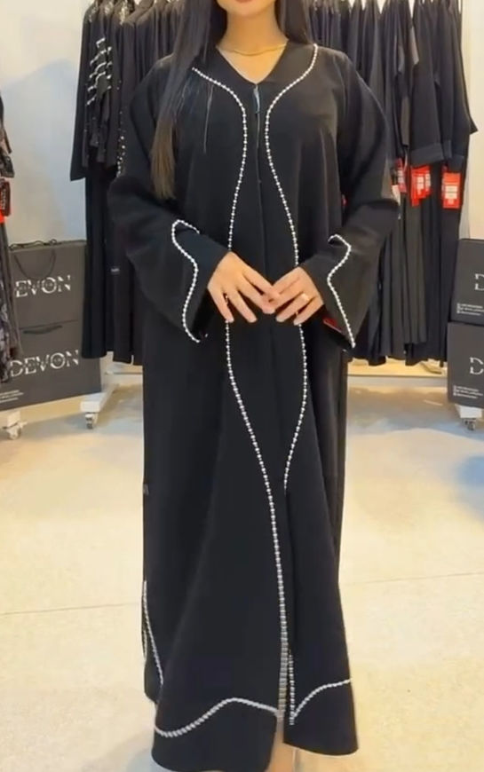 Picture of Plain Abaya with White Threads