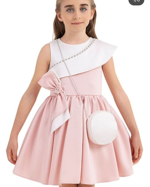 Picture of Soft white dress