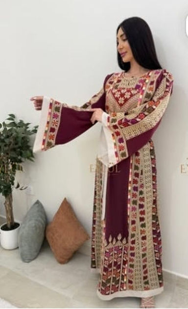 Picture of Red dress embroidered with beige