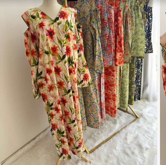 Picture of Ready-made jalabiyas