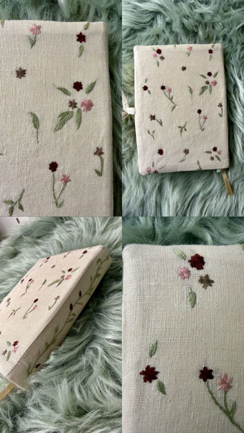 Picture of Hand embroidered Quran cover