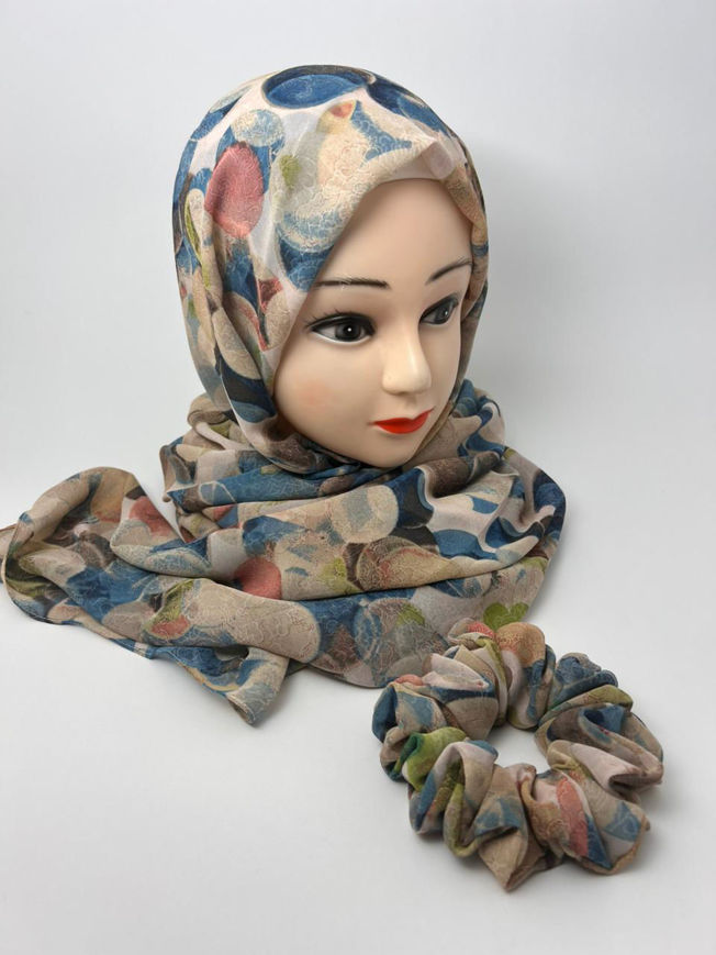 Picture of Colorful Sheila with Hair Bandage 